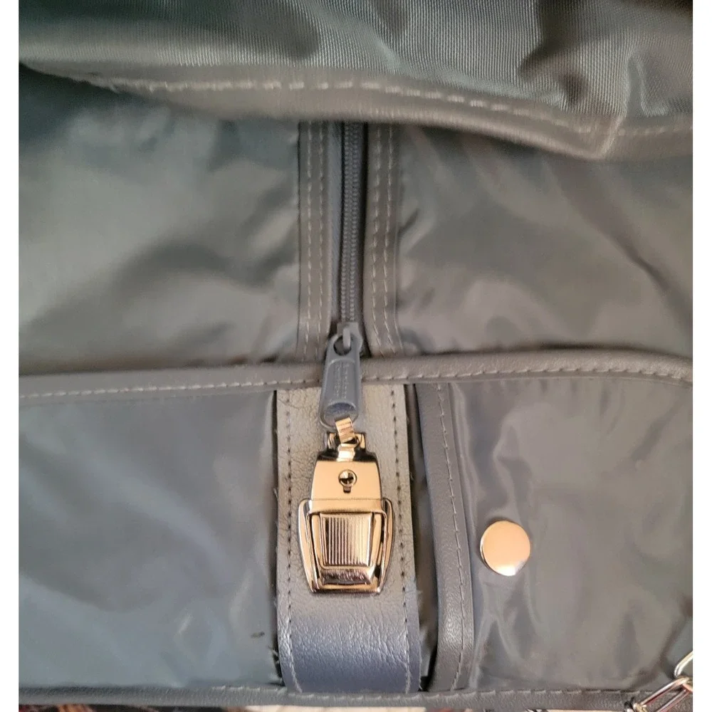 American Tourister Inc. good clean